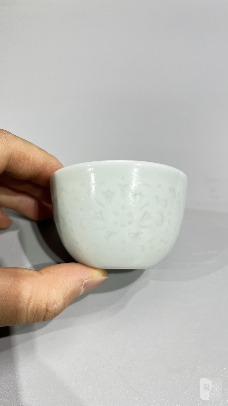 清 白釉玲珑杯 - 图5